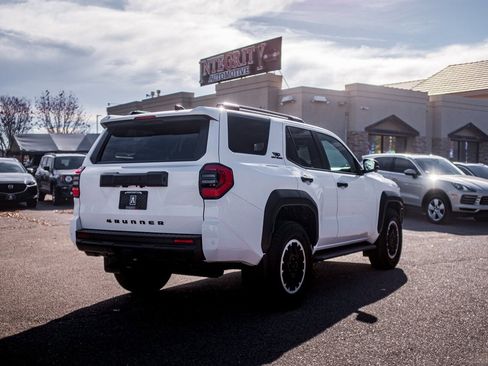 Used 2025 Toyota 4Runner TRD Off-Road Premium image 7