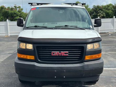 Used 2023 GMC Savana 2500 w/ Driver Convenience Package RWD image 3