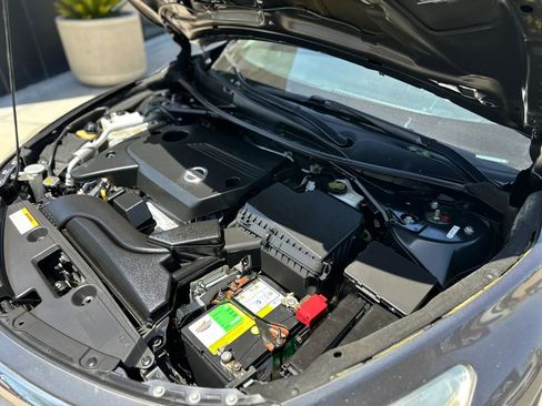 Used 2013 Nissan Altima 2.5 SV FWD image 10