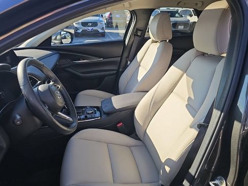Used 2024 MAZDA CX-30 AWD 2.5 S w/ Preferred Package image 3