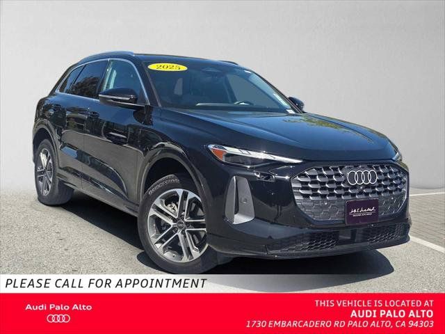 Used 2025 Audi Q5 Premium w/ Convenience Package AWD/4WD image 1