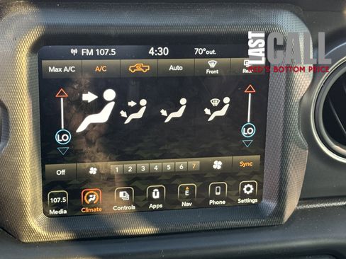 Used 2023 Jeep Gladiator Sport image 22