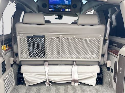 Used 2019 Chevrolet Express 2500 w/ Enhanced Convenience Package image 30