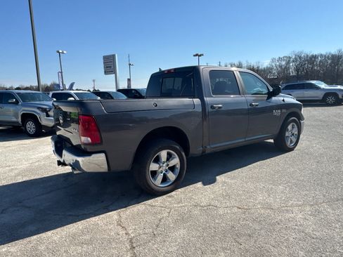 Used 2019 RAM 1500 Big Horn w/ Rambox Value Package image 5