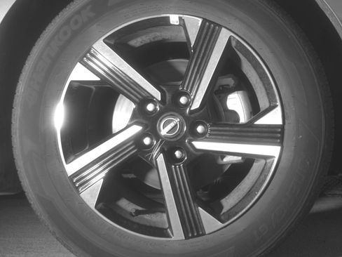 Used 2025 Nissan Sentra SV image 13