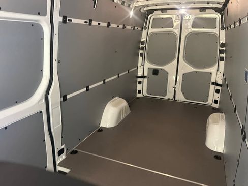 New 2025 Mercedes-Benz Sprinter 2500 image 8