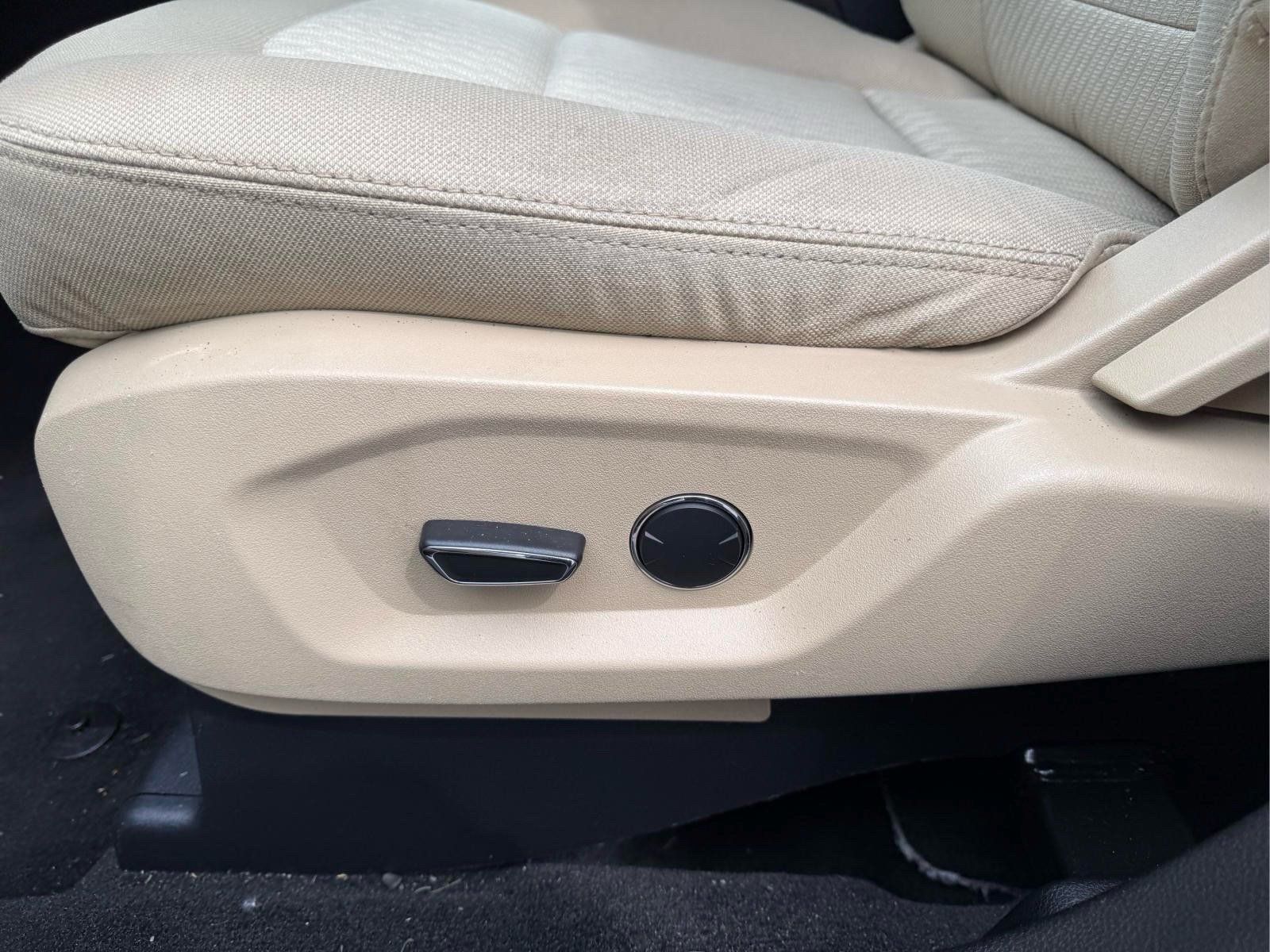 Used 2017 Ford Explorer 4WD image 15