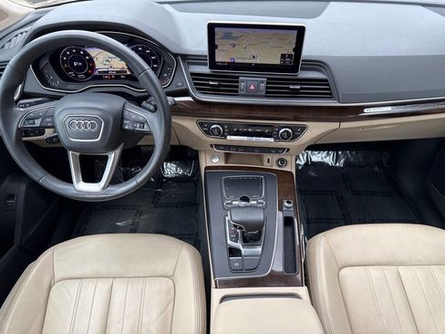 Used 2018 Audi Q5 2.0T Premium Plus w/ Premium Plus Package image 16