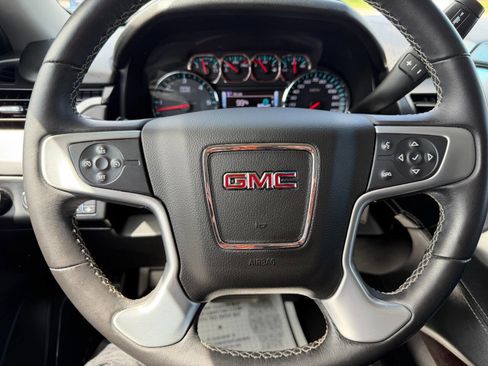 Used 2017 GMC Yukon SLE w/ SLE Value Package AWD/4WD image 19