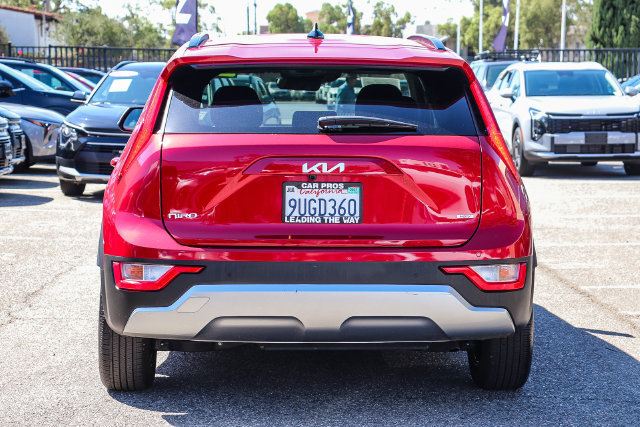 Certified 2025 Kia Niro EX FWD image 8