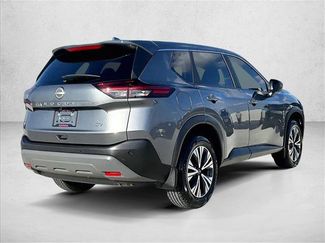 Used 2023 Nissan Rogue SV video 2