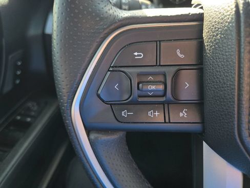 Used 2025 Toyota 4Runner TRD Off-Road Premium AWD/4WD image 31