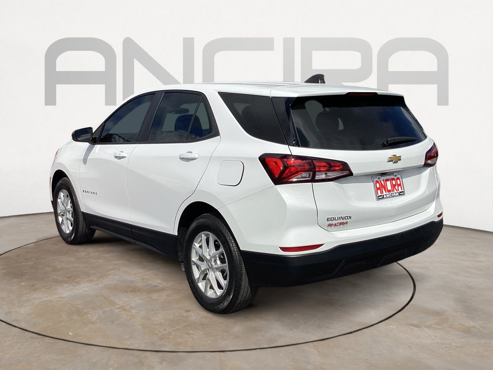 Used 2024 Chevrolet Equinox LS FWD image 8
