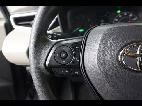 Used 2024 Toyota Corolla LE image 24