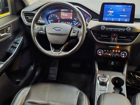 Used 2021 Ford Escape SEL image 21