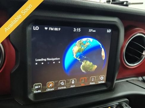 Used 2022 Jeep Wrangler Unlimited Rubicon w/ Dual Top Group AWD/4WD image 8