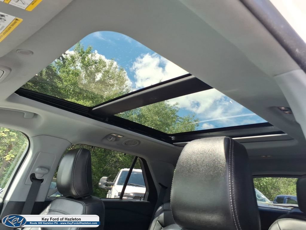 Used 2023 Ford Explorer Limited w/ Limited Technology Package AWD/4WD image 15