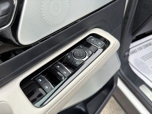 Used 2025 Lincoln Aviator Reserve w/ Equipment Group 201A image 25