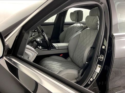 New 2026 Mercedes-Benz S 580 4MATIC Sedan image 9