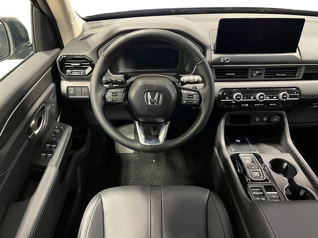 New 2026 Honda Pilot Touring image 15