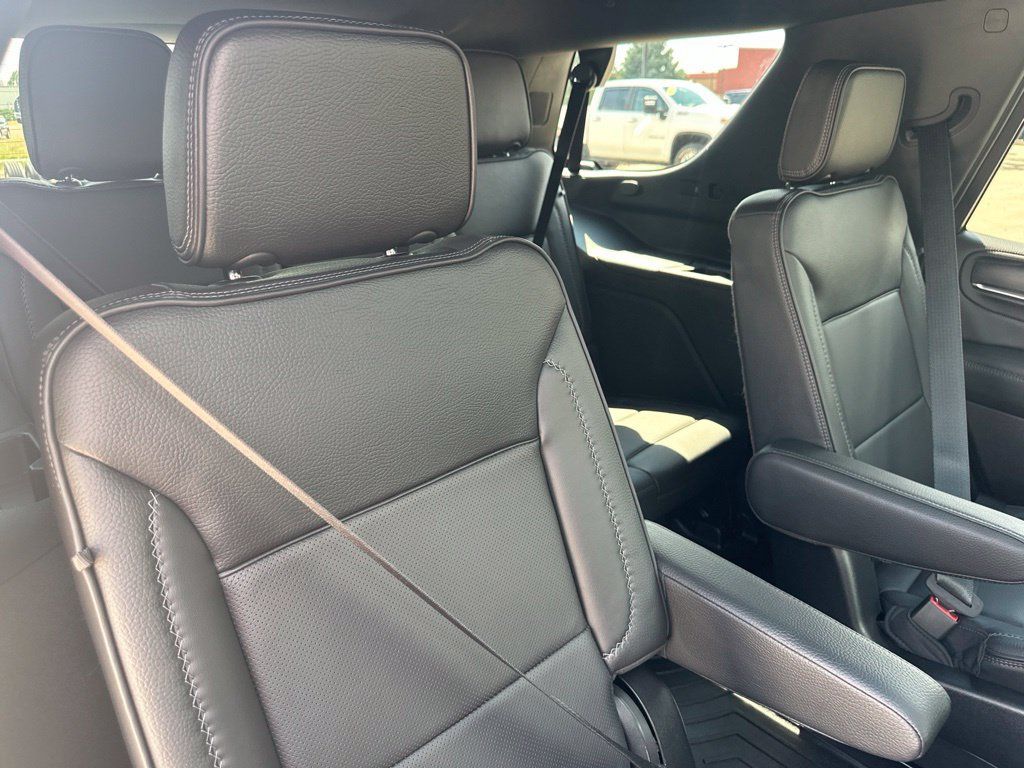 Used 2022 GMC Yukon Denali AWD/4WD image 28