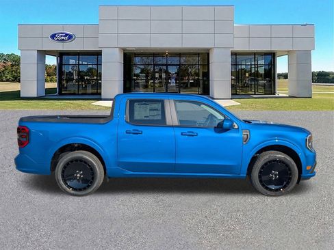 New 2026 Ford Maverick Lobo AWD/4WD image 3