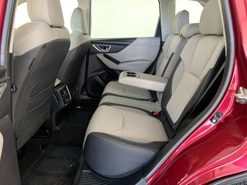 Used 2021 Subaru Forester Premium image 27