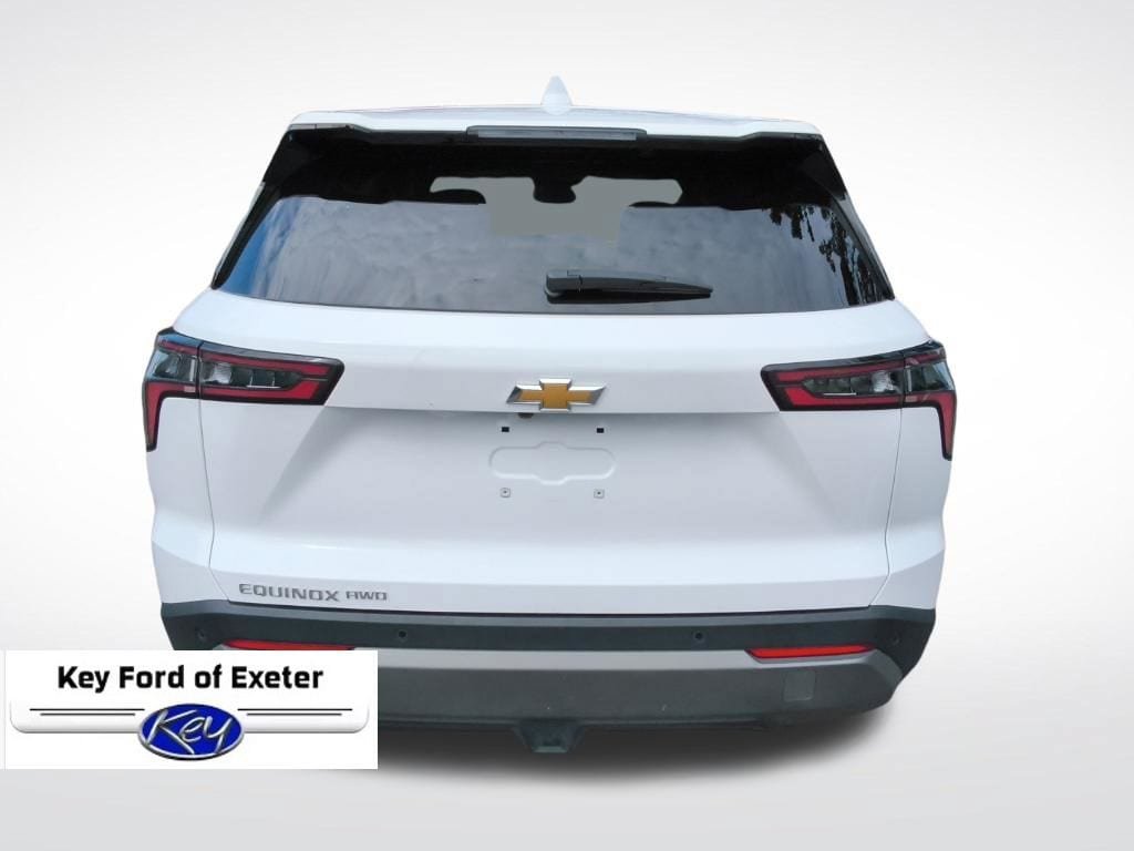 Used 2026 Chevrolet Equinox LT AWD/4WD image 13