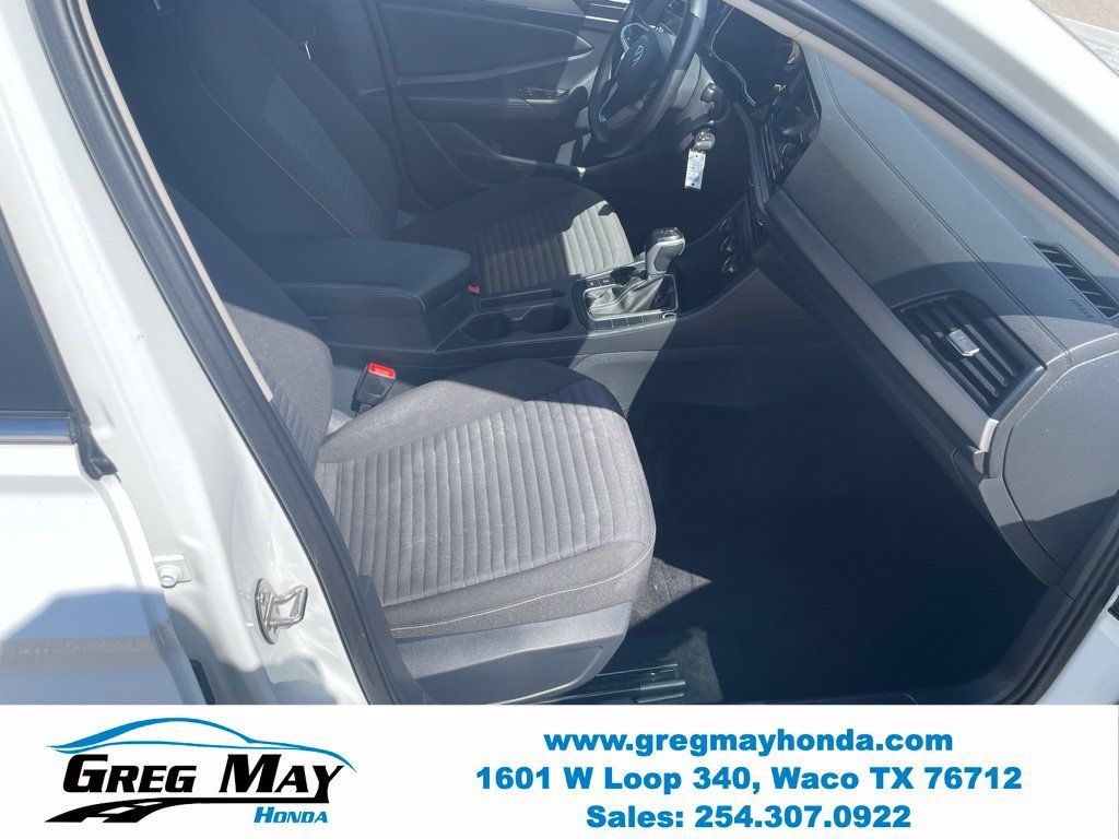 Used 2024 Volkswagen Jetta S FWD image 25