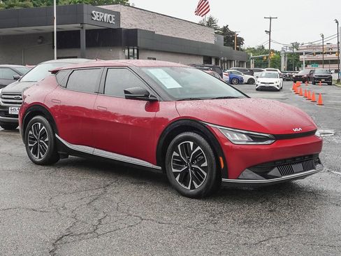 Used 2023 Kia EV6 Wind RWD image 47