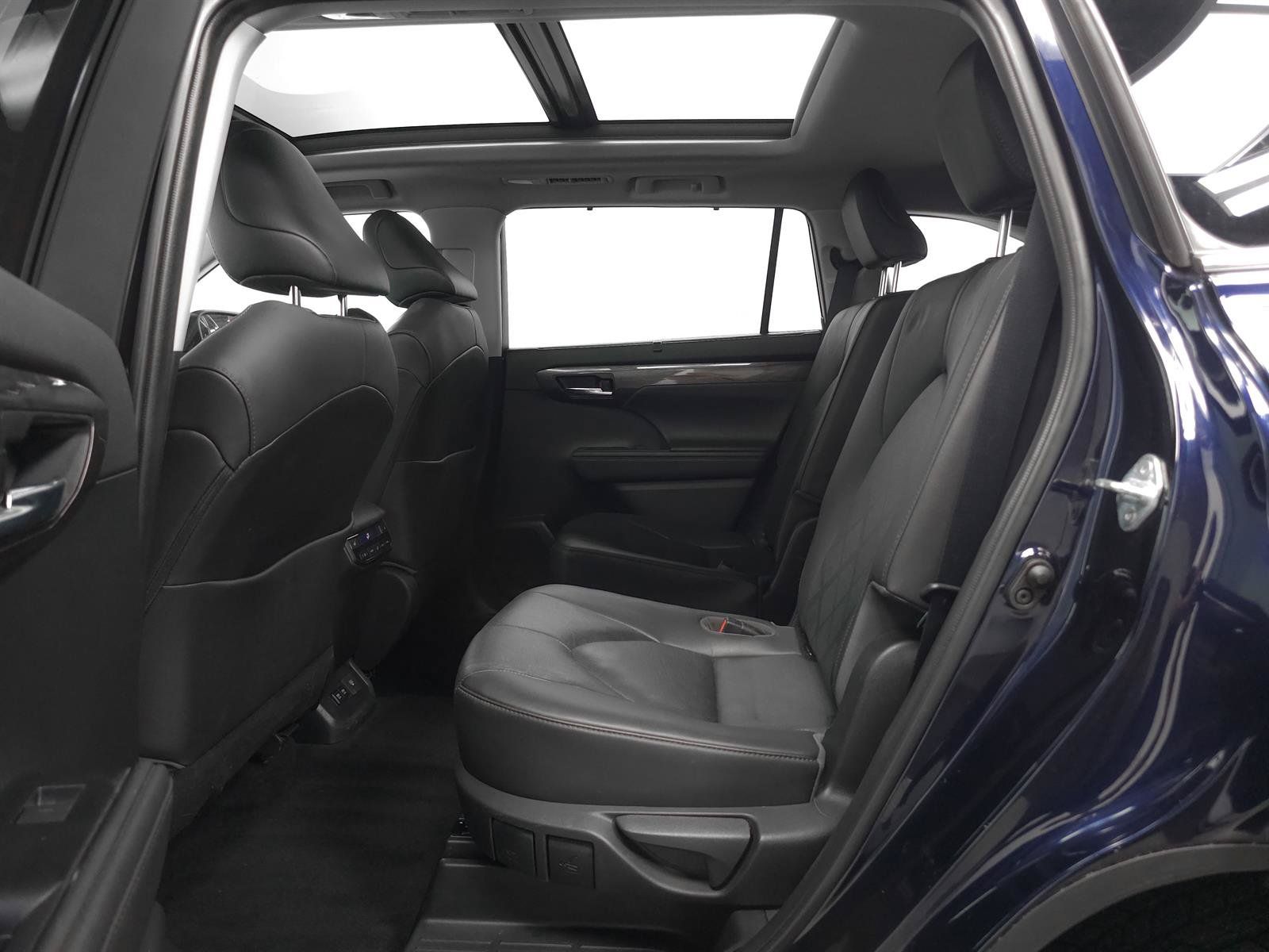 Used 2020 Toyota Highlander Platinum AWD/4WD image 5
