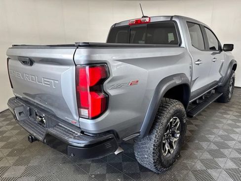 Used 2024 Chevrolet Colorado ZR2 w/ Technology Package AWD/4WD image 3