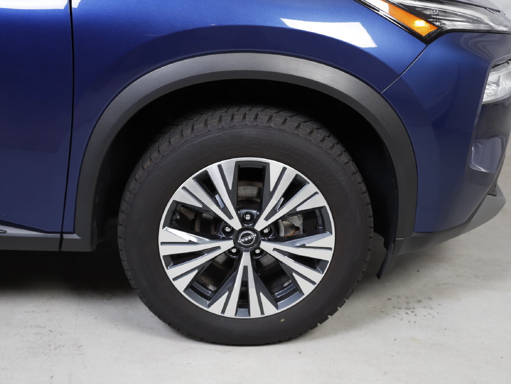 Used 2023 Nissan Rogue SV AWD/4WD image 6