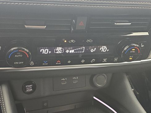 New 2026 Nissan Rogue Platinum image 24