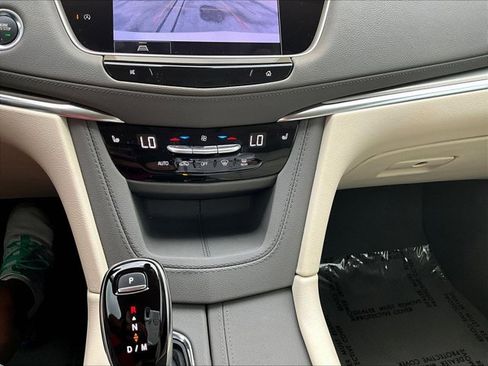 Used 2023 Cadillac XT5 Premium Luxury image 24