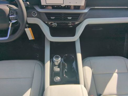 New 2026 Ford Explorer Platinum w/ LUX Leather Package image 20