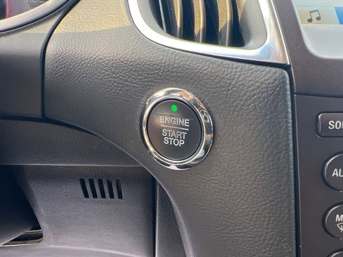 Used 2018 Ford Edge Titanium w/ Technology Package image 39