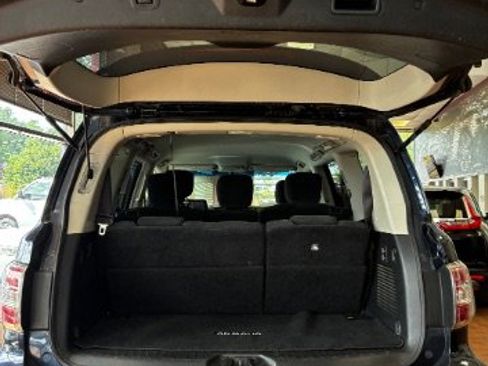 Used 2019 Nissan Armada SV w/ Driver Package AWD/4WD image 11
