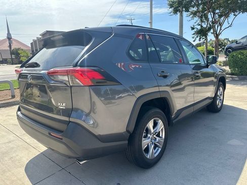 Used 2023 Toyota RAV4 XLE AWD/4WD image 5