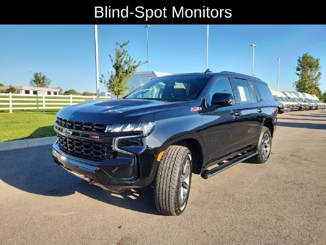Used 2024 Chevrolet Tahoe Z71 w/ Luxury Package AWD/4WD image 3
