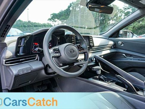 Used 2021 Hyundai Elantra SEL FWD image 19