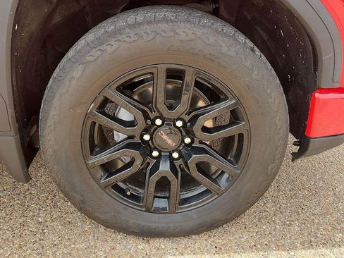 Used 2024 GMC Sierra 1500 Elevation AWD/4WD image 7