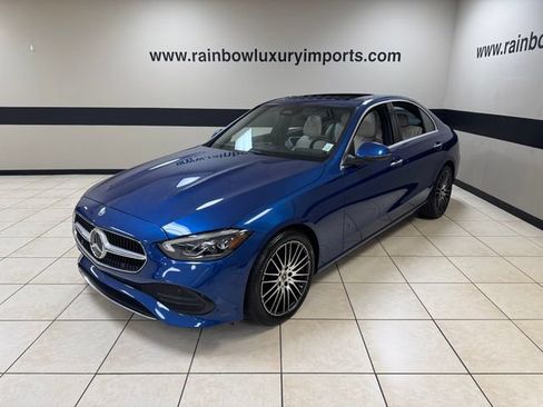 Used 2025 Mercedes-Benz C 300 Sedan image 3