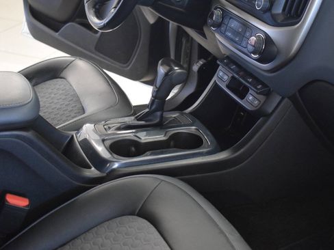 Used 2018 Chevrolet Colorado Z71 AWD/4WD image 50