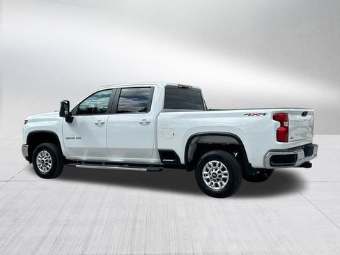 Used 2025 Chevrolet Silverado 2500 LT w/ Convenience Package image 7
