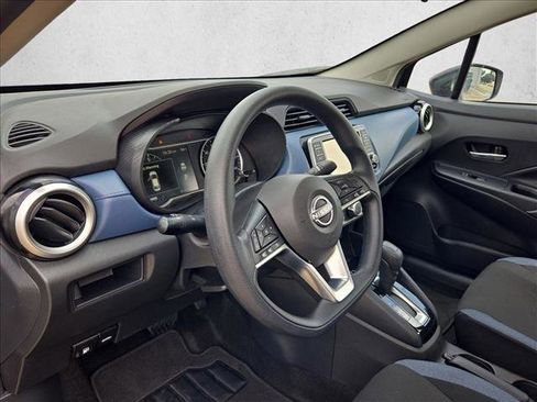 Used 2025 Nissan Versa SV FWD image 10