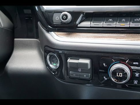 New 2026 Chevrolet Silverado 1500 LT w/ Leather Package AWD/4WD image 12