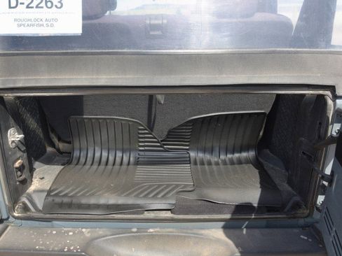 Used 2015 Jeep Wrangler Sport AWD/4WD image 23