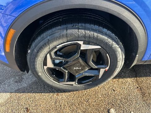 New 2026 Kia Sportage EX image 37