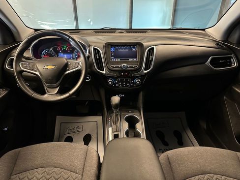 Used 2022 Chevrolet Equinox LT FWD image 9